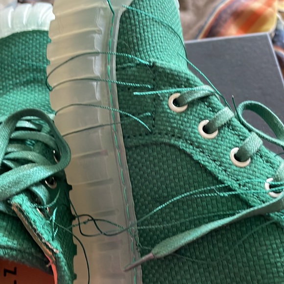 Runholdz Dip 40 Green Tennis Shoes. - Picture 15 of 16